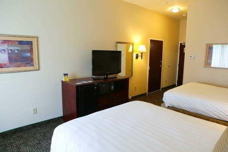 Country Inn & Suites By Radisson, Midway - Tallahassee West Zewnętrze zdjęcie